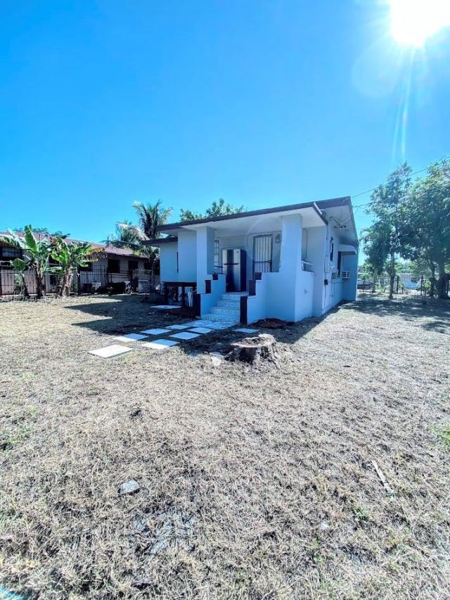 1105 NE 112th St, Miami, FL 33161 Photo