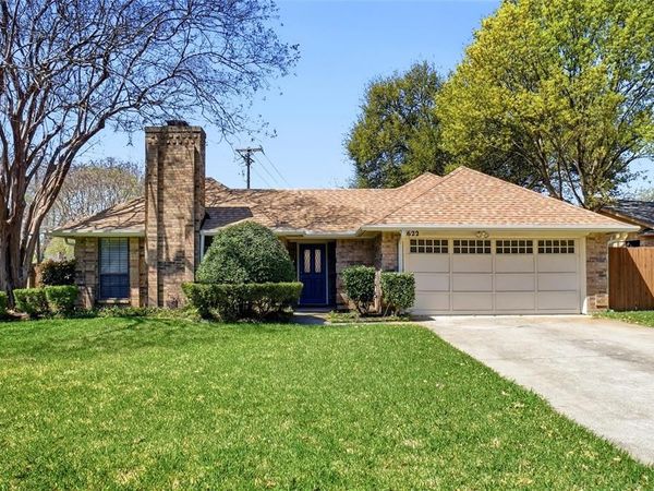 2622 Briarwood Drive, Grapevine, TX 76051