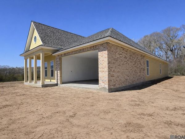 36208 Belle Parc Ave, Geismar, LA 70734