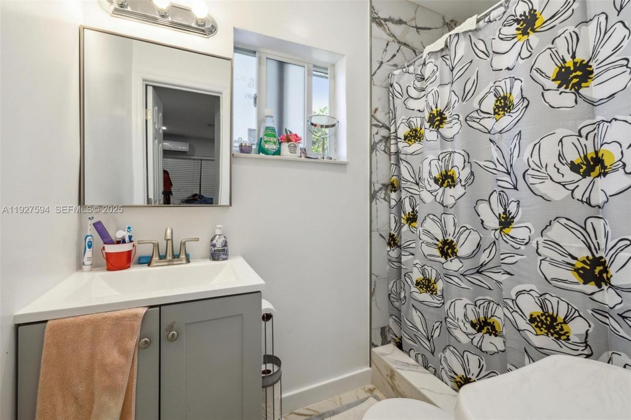 3932 SW 12th Pl, Fort Lauderdale, FL 33312 Photo