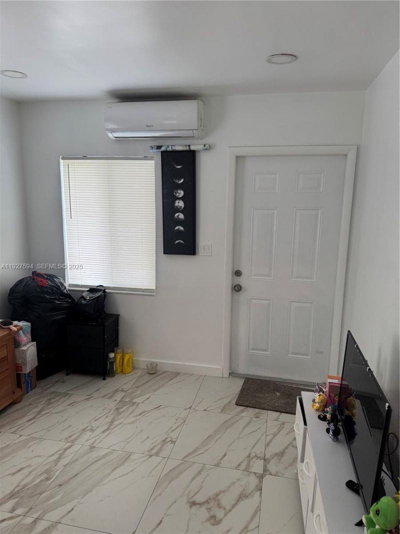 3932 SW 12th Pl, Fort Lauderdale, FL 33312 Photo