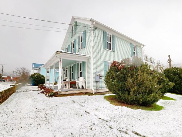 212 Main Street, Roan Mountain, TN 37687
