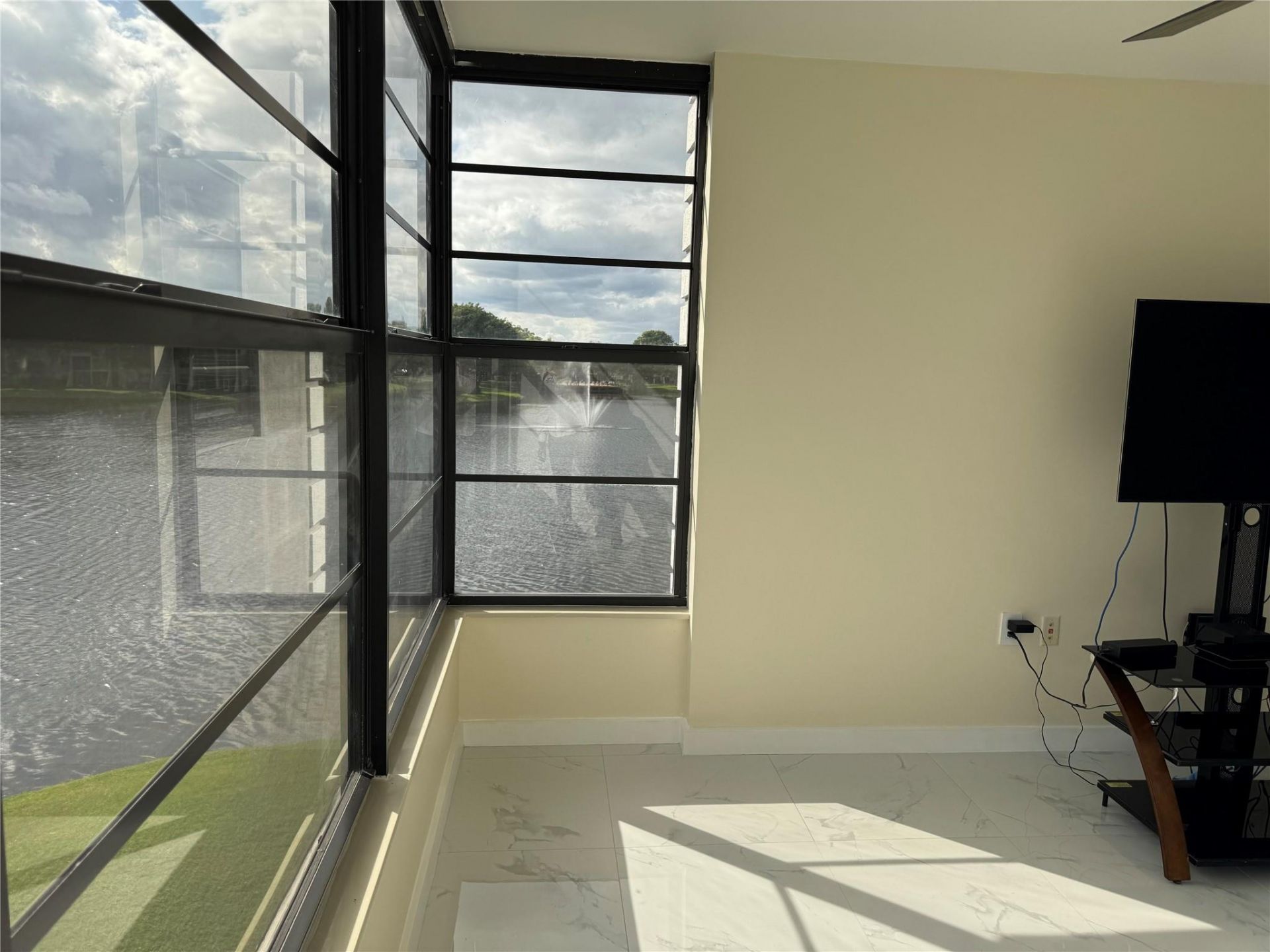 1520 Whitehall Drive, Unit 306, Davie, FL 33324 Photo