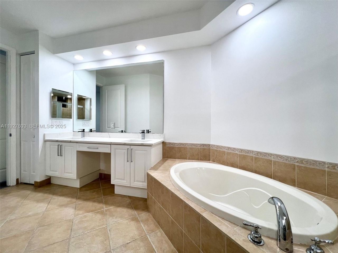 2955 NW 126th Ave, Unit 320-5, Sunrise, FL 33323 Photo