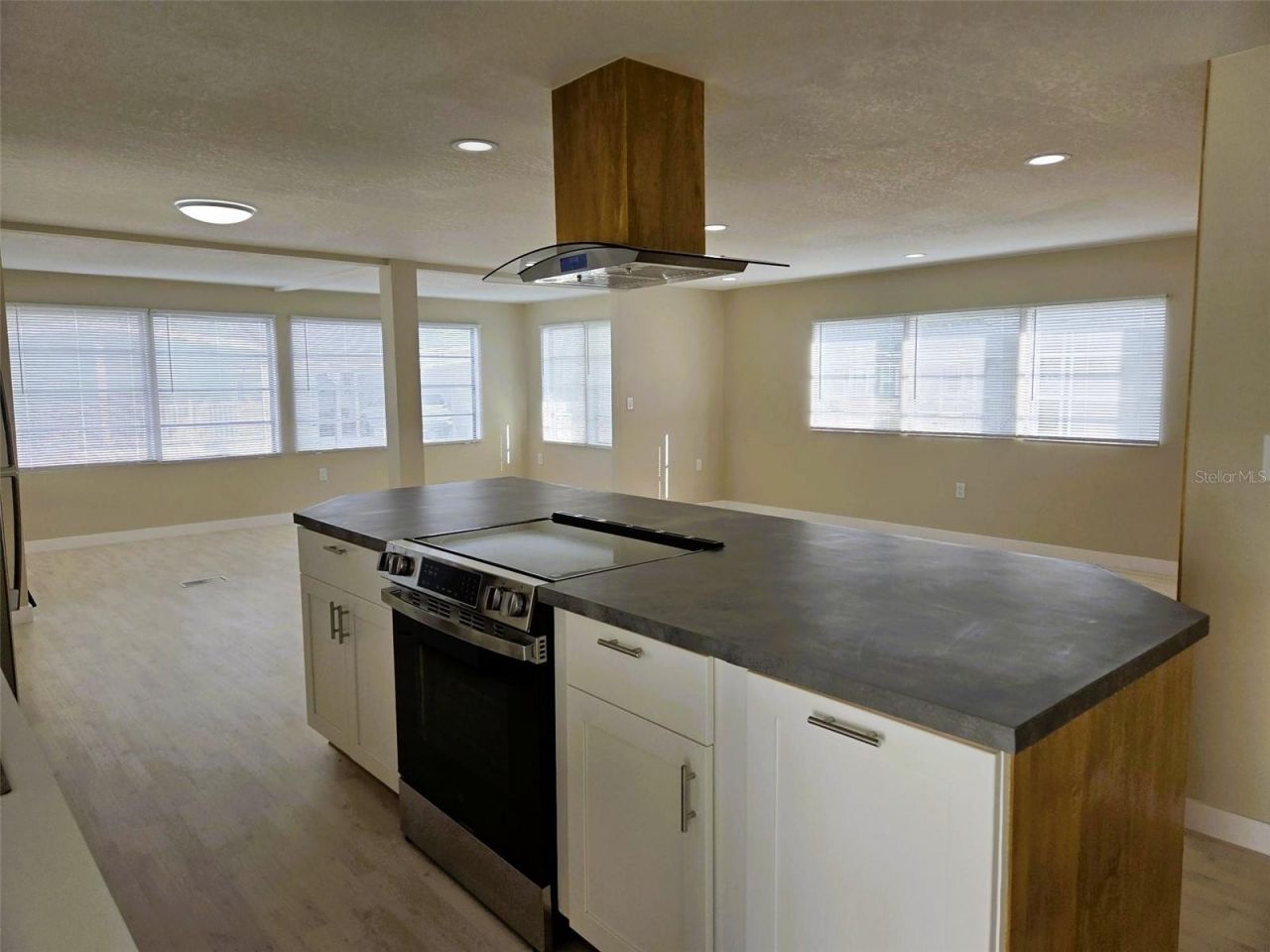 3224 Aspen Terrace, Sarasota, FL 34237 Photo