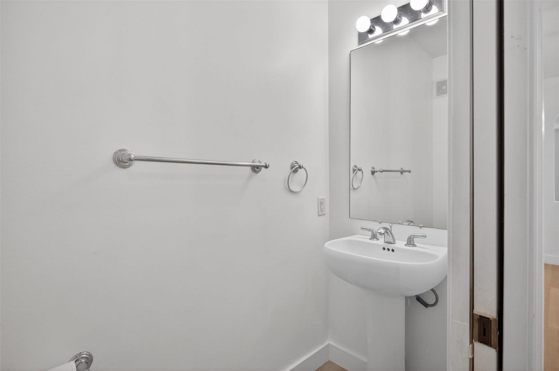 2678 Center Court Drive, Unit 2678, Weston, FL 33332 Photo