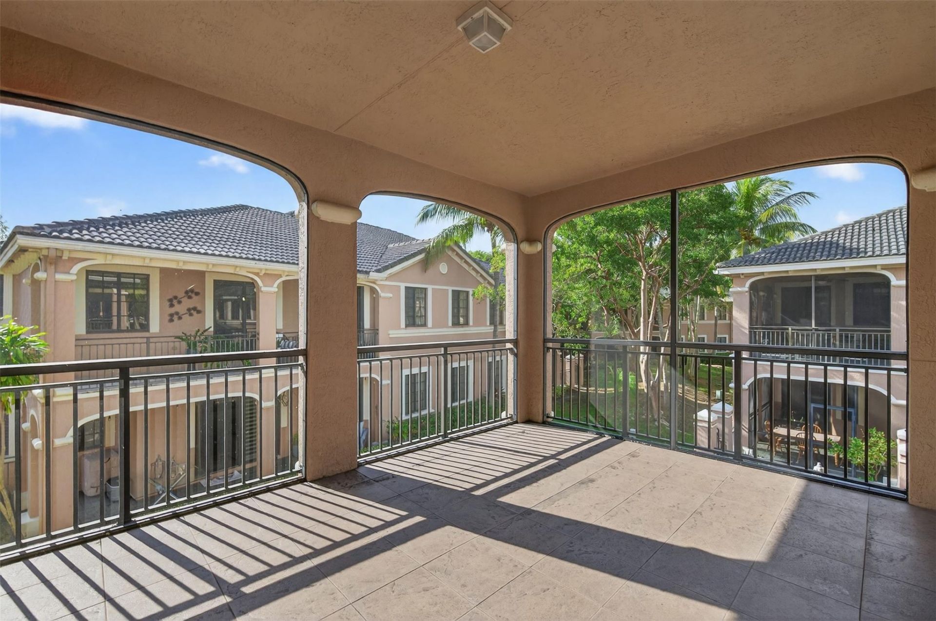 2678 Center Court Drive, Unit 2678, Weston, FL 33332 Photo
