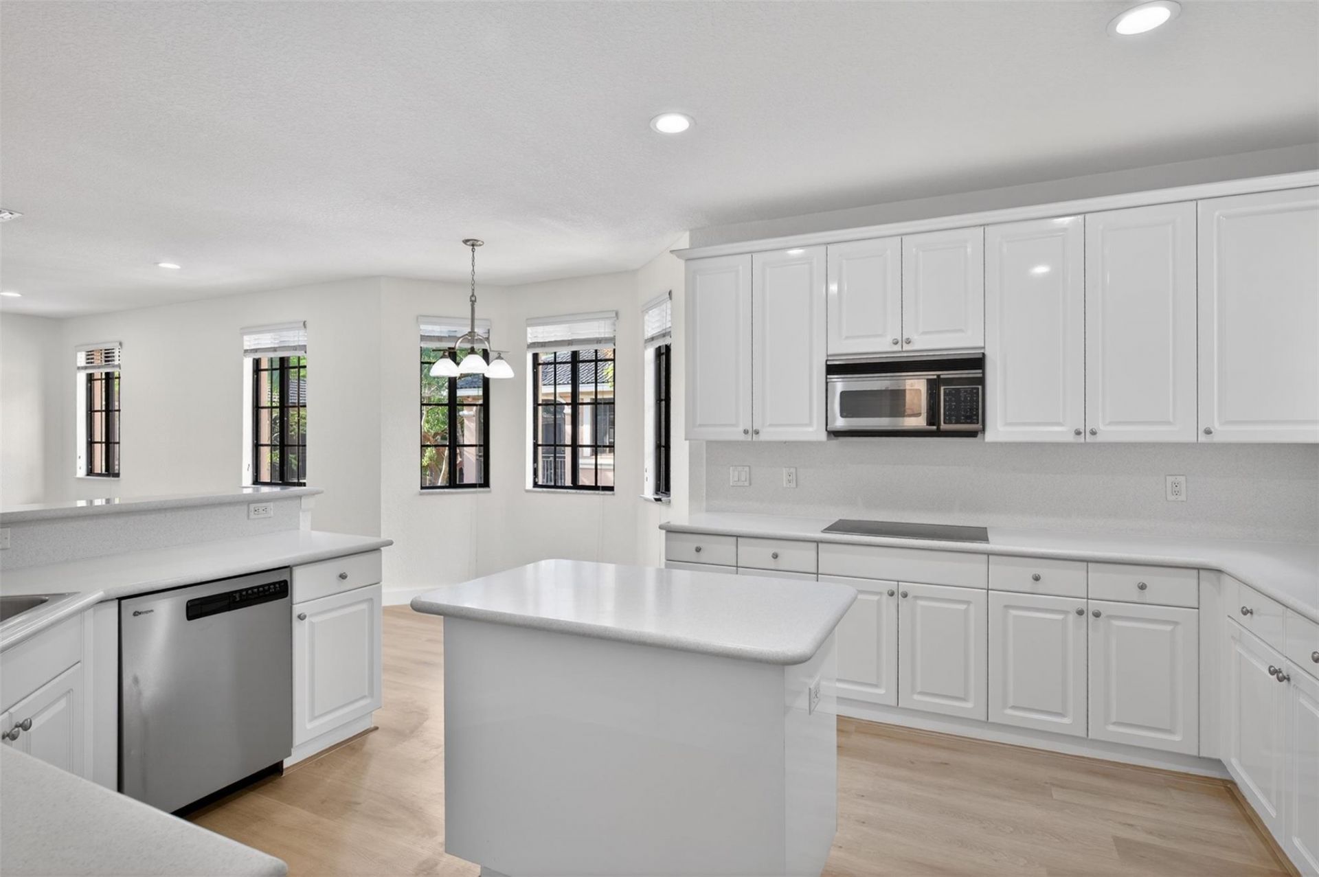 2678 Center Court Drive, Unit 2678, Weston, FL 33332 Photo