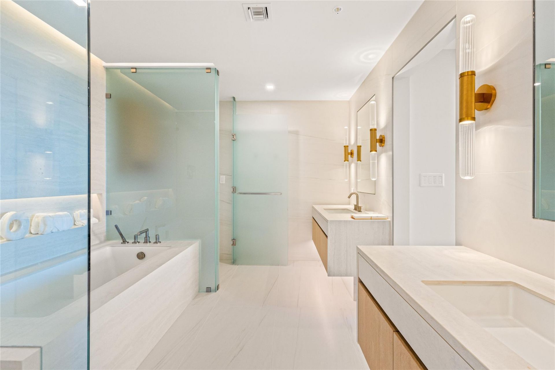 900 N Ocean Boulevard, Unit LPH05, Pompano Beach, FL 33062 Photo