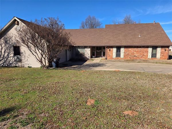 14 Janeway Place Corner, Shawnee, OK 74804