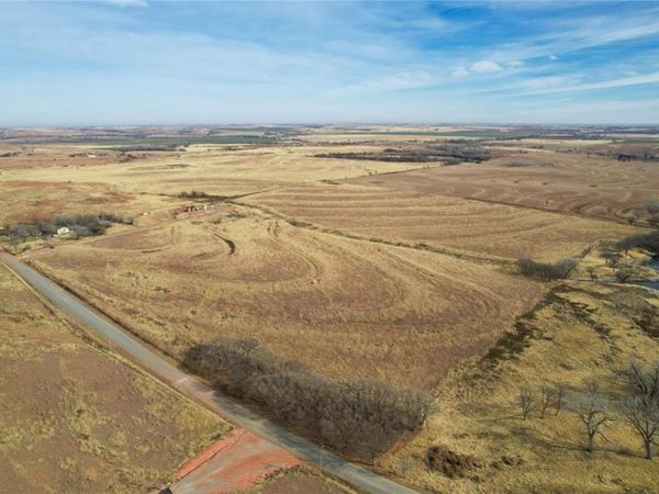 N 2150 Road, Foss Lake, OK 73647