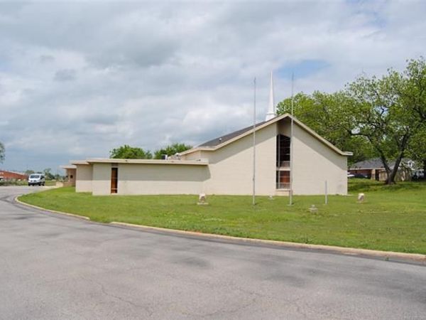 1930 Arlington Boulevard, Ada, OK 74820