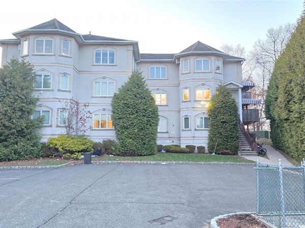 9 Gibbs Court, Unit 201, Monsey, NY 10952