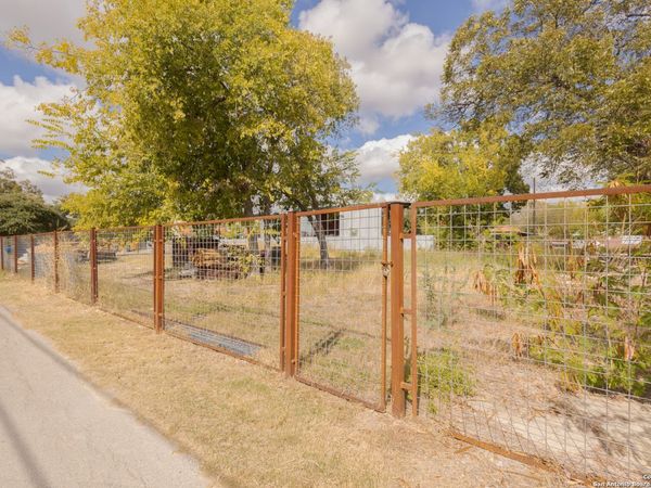 2314 Guadalupe, San Antonio, TX 78207