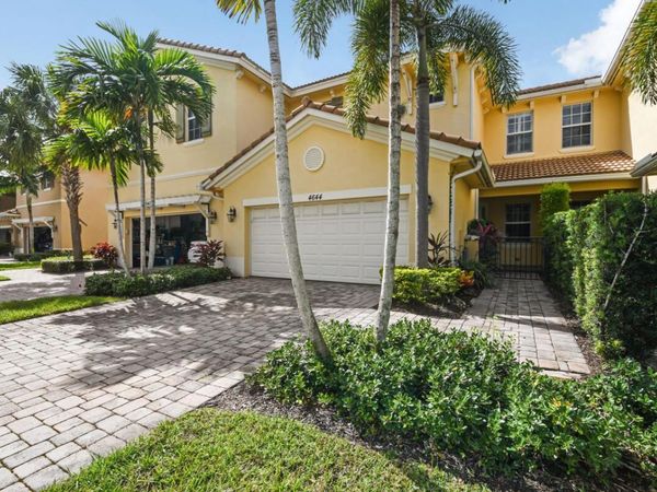 4644 Cadiz Circle, Palm Beach Gardens, FL 33418