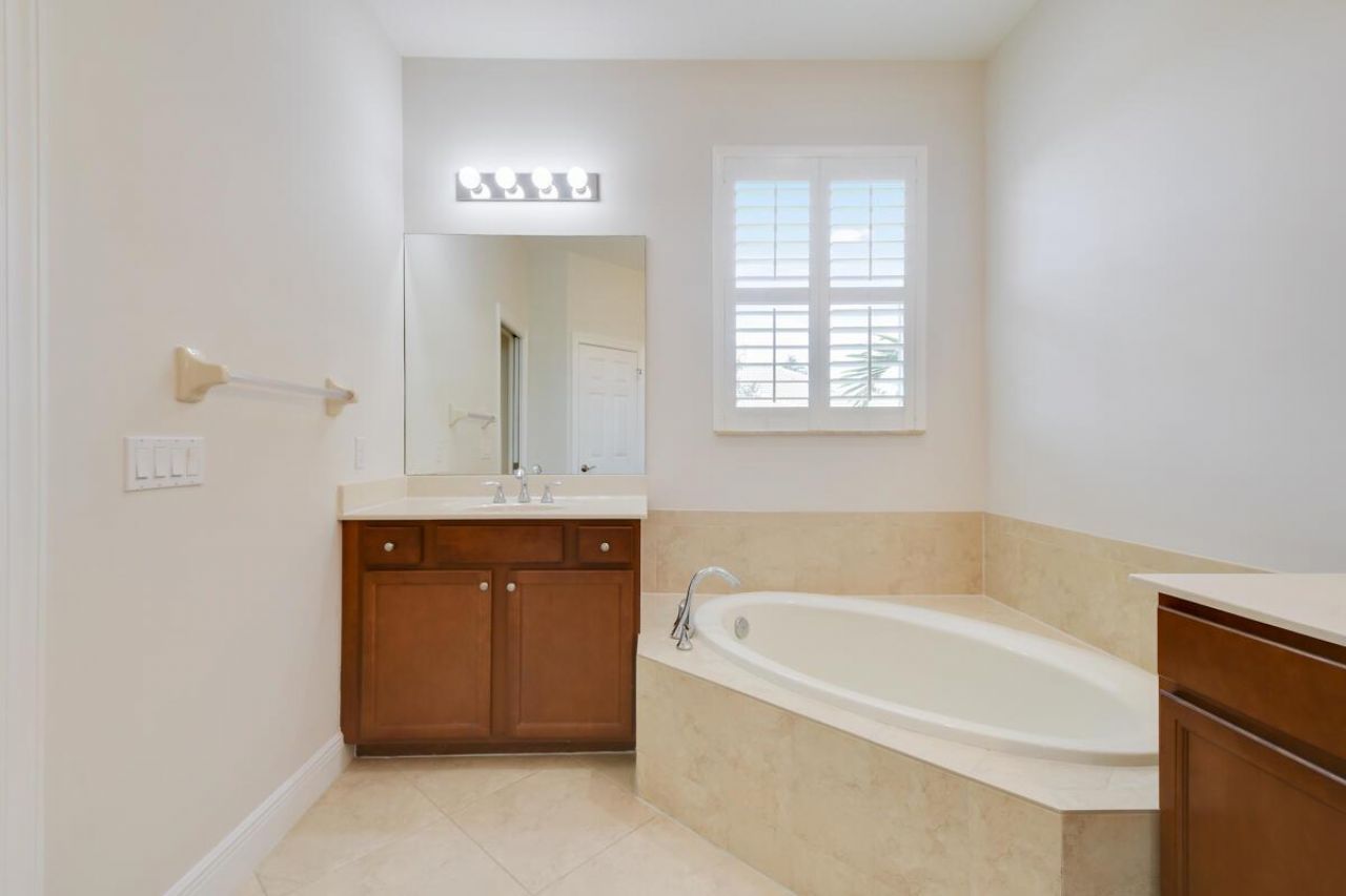 4644 Cadiz Circle, Palm Beach Gardens, FL 33418 Photo