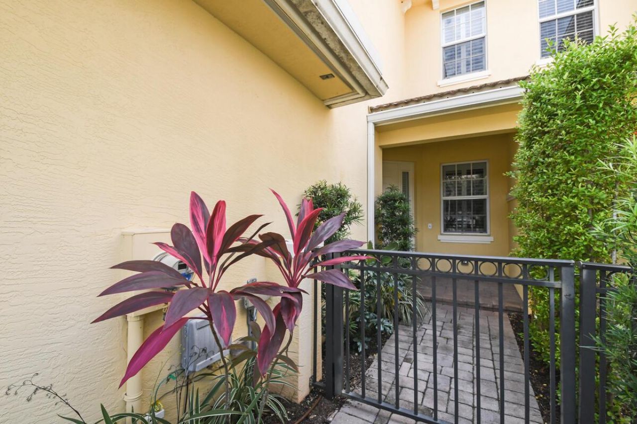 4644 Cadiz Circle, Palm Beach Gardens, FL 33418 Photo