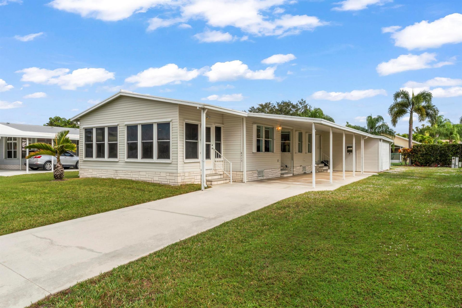 8913 SW Chevy Circle, Stuart, FL 34997 Photo