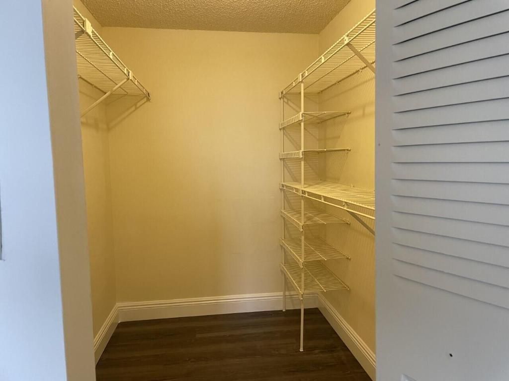 4640 Lucerne Lakes Boulevard W, Unit 605, Lake Worth, FL 33467 Photo