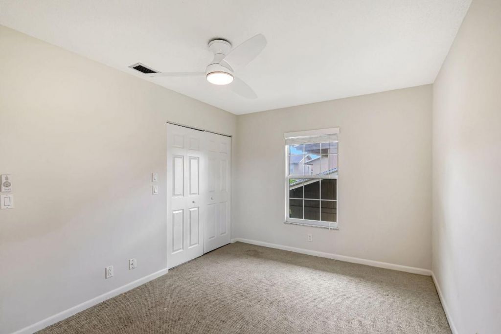 18350 SE Wood Haven Lane, Unit F, Jupiter, FL 33469 Photo
