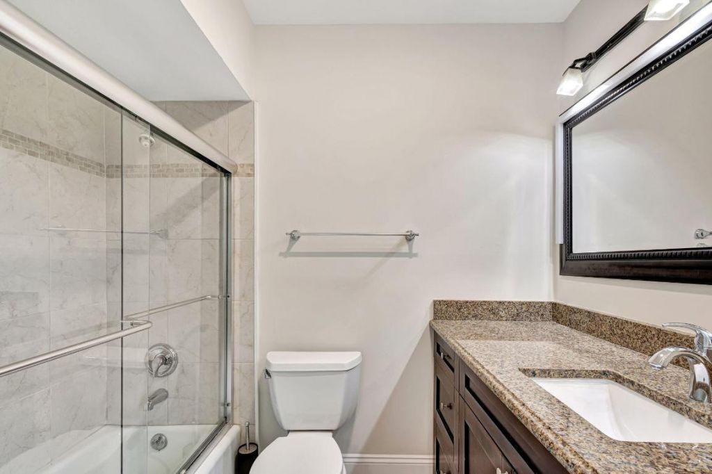 18350 SE Wood Haven Lane, Unit F, Jupiter, FL 33469 Photo