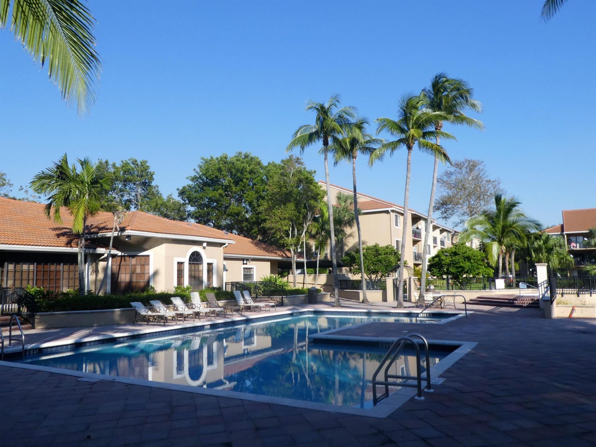 9022 W Atlantic Boulevard, Unit 214, Coral Springs, FL 33071 Photo