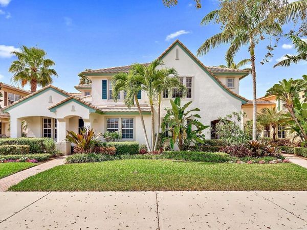 113 Evergrene Parkway, Unit 3-A, Palm Beach Gardens, FL 33410