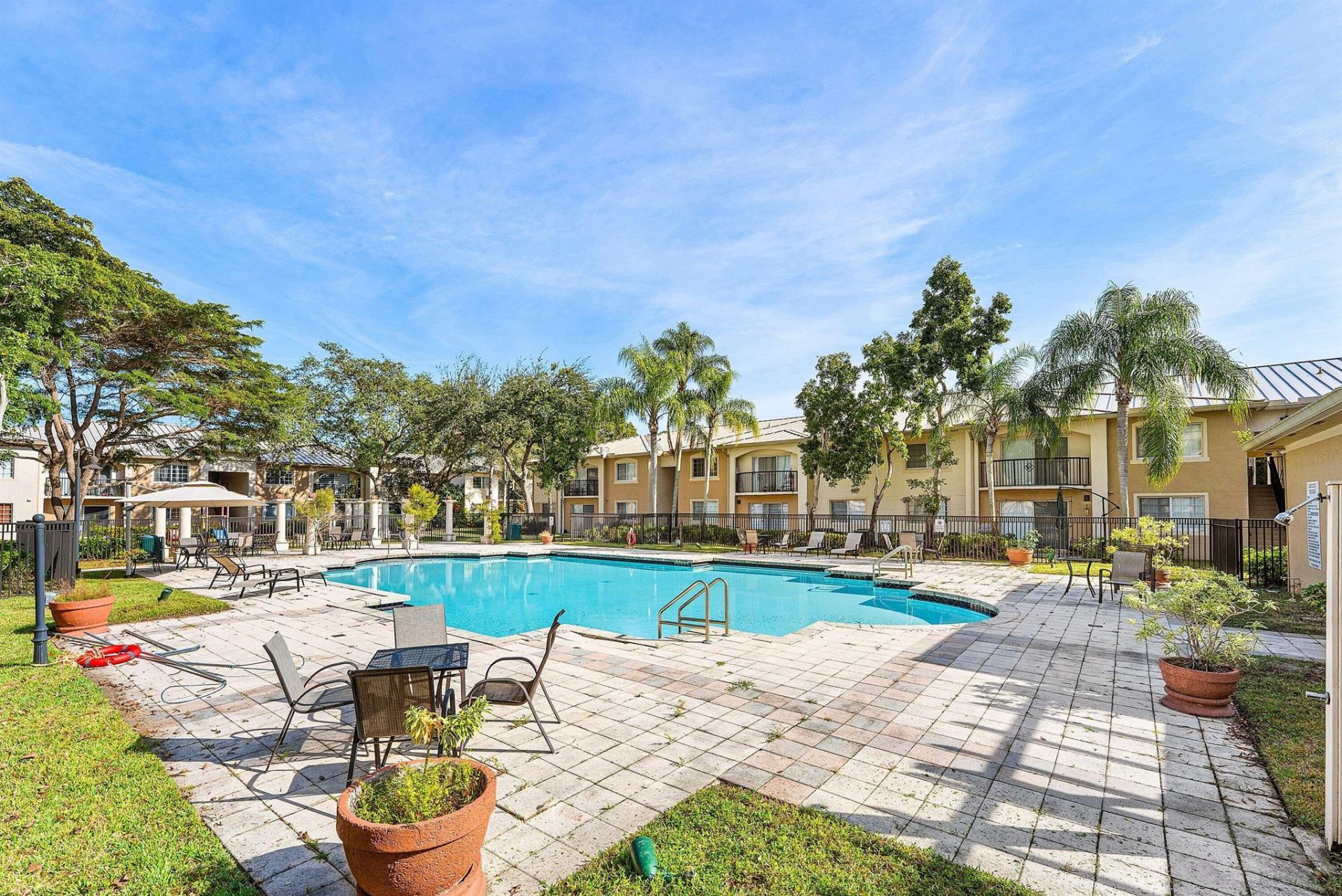 1000 Crestwood Court S, Unit 1015, Royal Palm Beach, FL 33411 Photo