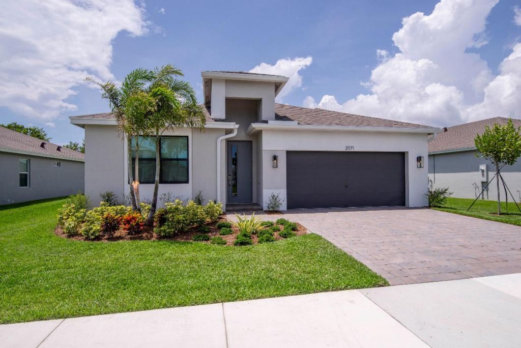 2071 NE Cedar Street, Jensen Beach, FL 34957 Photo