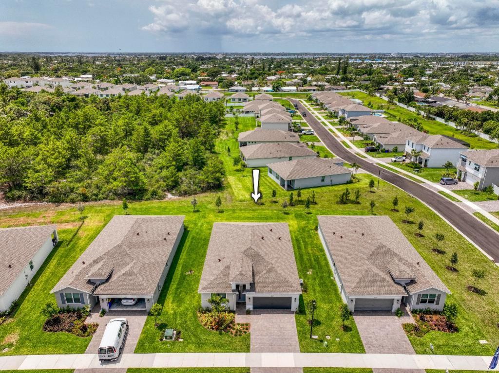 2071 NE Cedar Street, Jensen Beach, FL 34957 Photo