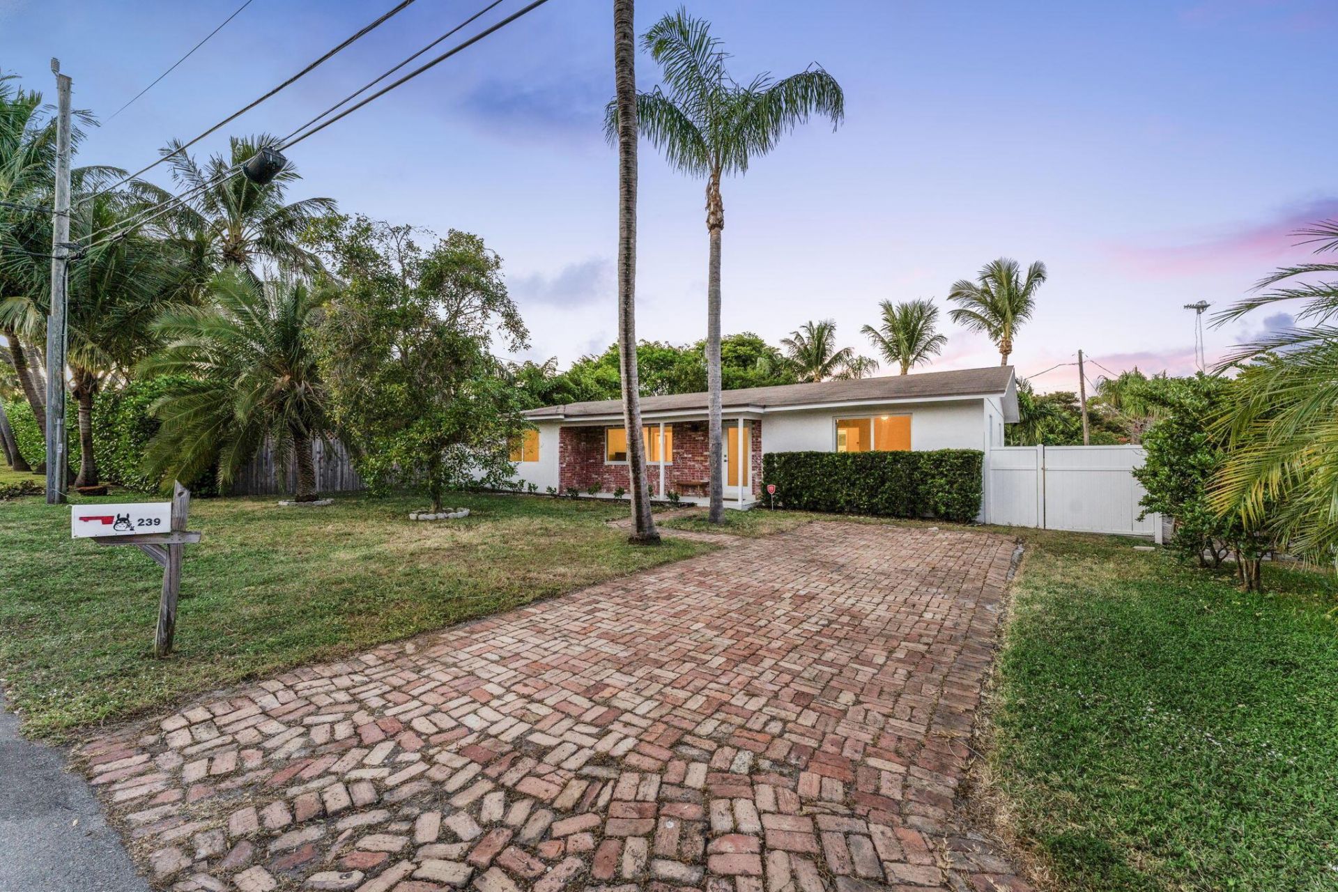 239 SE 34th Avenue, Boynton Beach, FL 33435 Photo