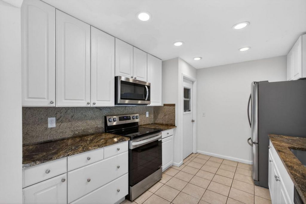 1242 N Harbor Drive, Singer Island, FL 33404 Photo