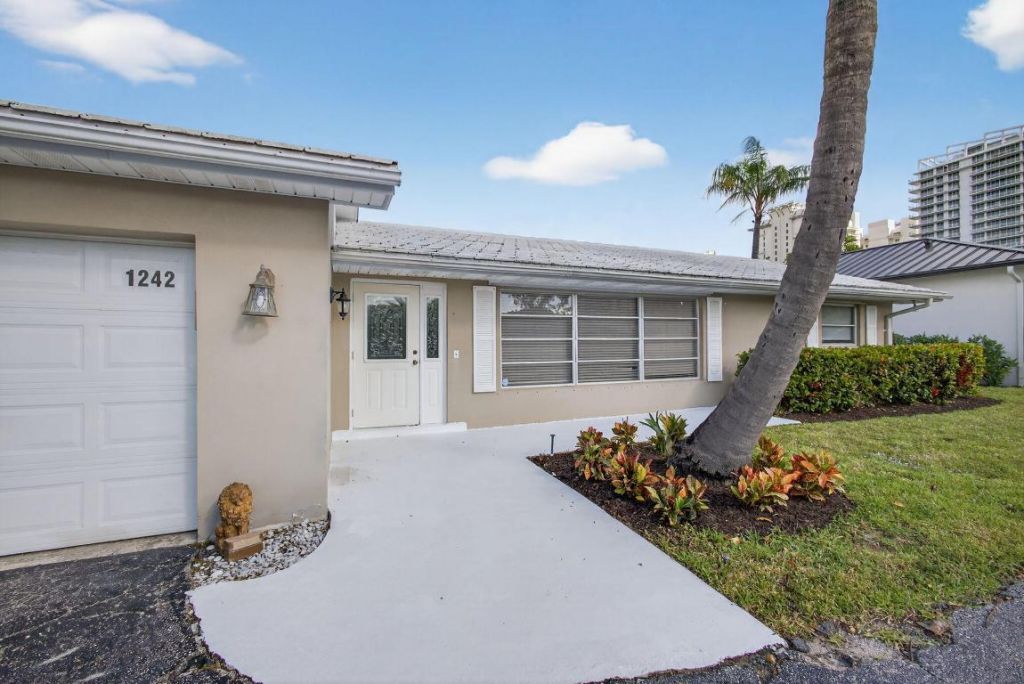 1242 N Harbor Drive, Singer Island, FL 33404 Photo