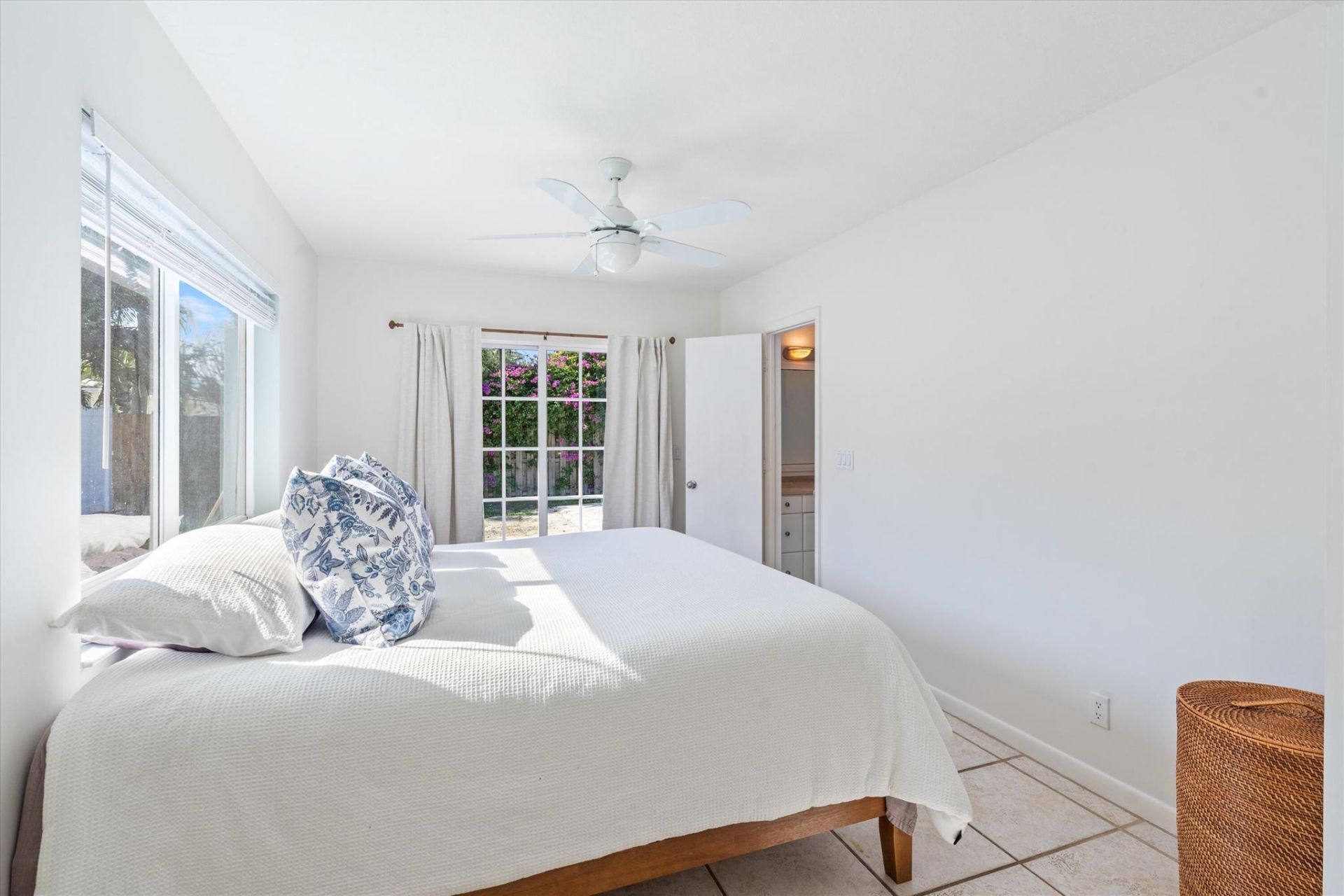 4921 NE 23rd Avenue, Lighthouse Point, FL 33064 Photo