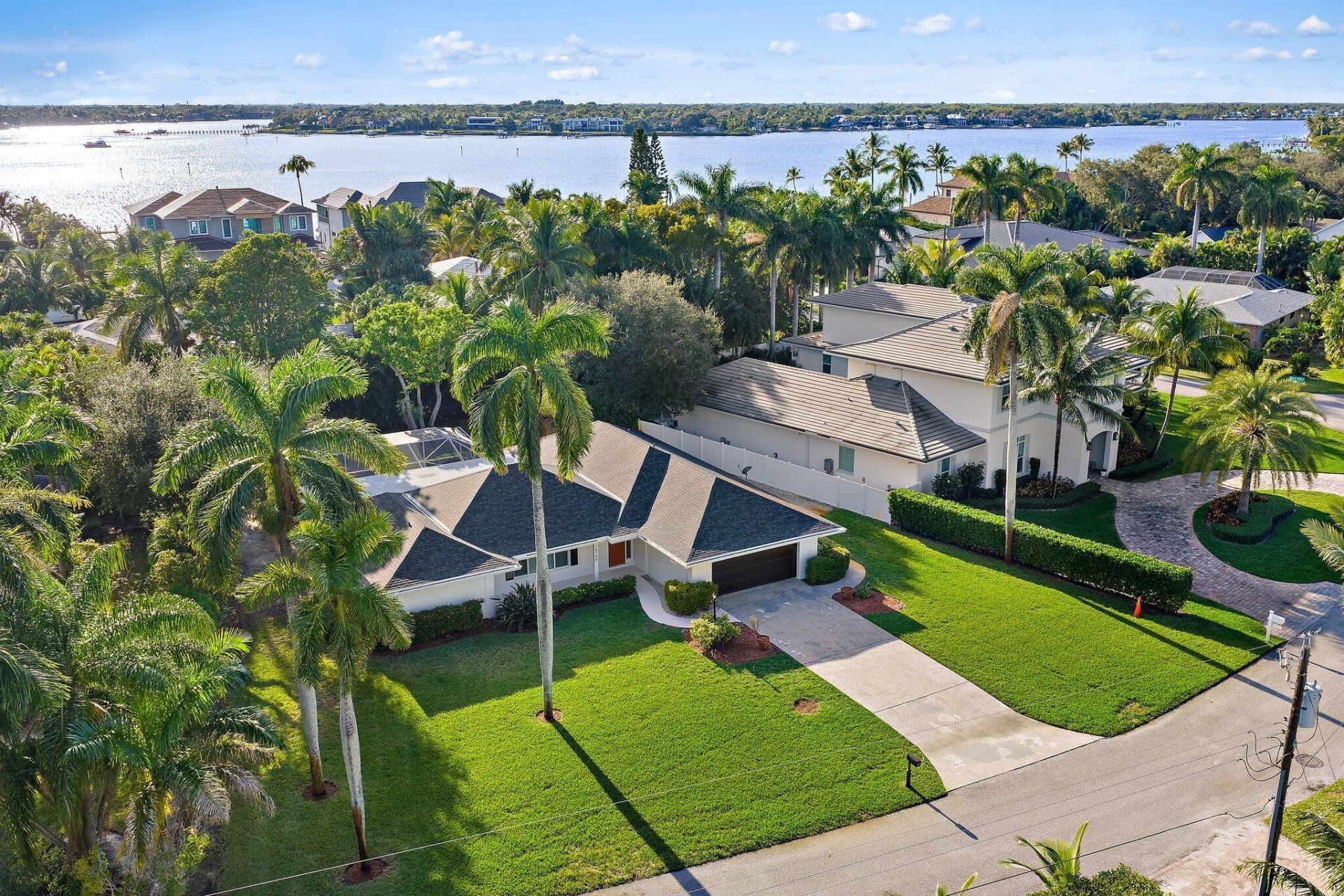 18799 Rio Vista Drive, Jupiter, FL 33469 Photo