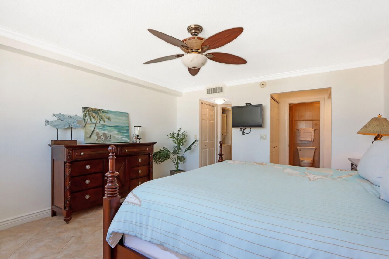 145 S Ocean Avenue, Palm Beach Shores, FL 33404 Photo