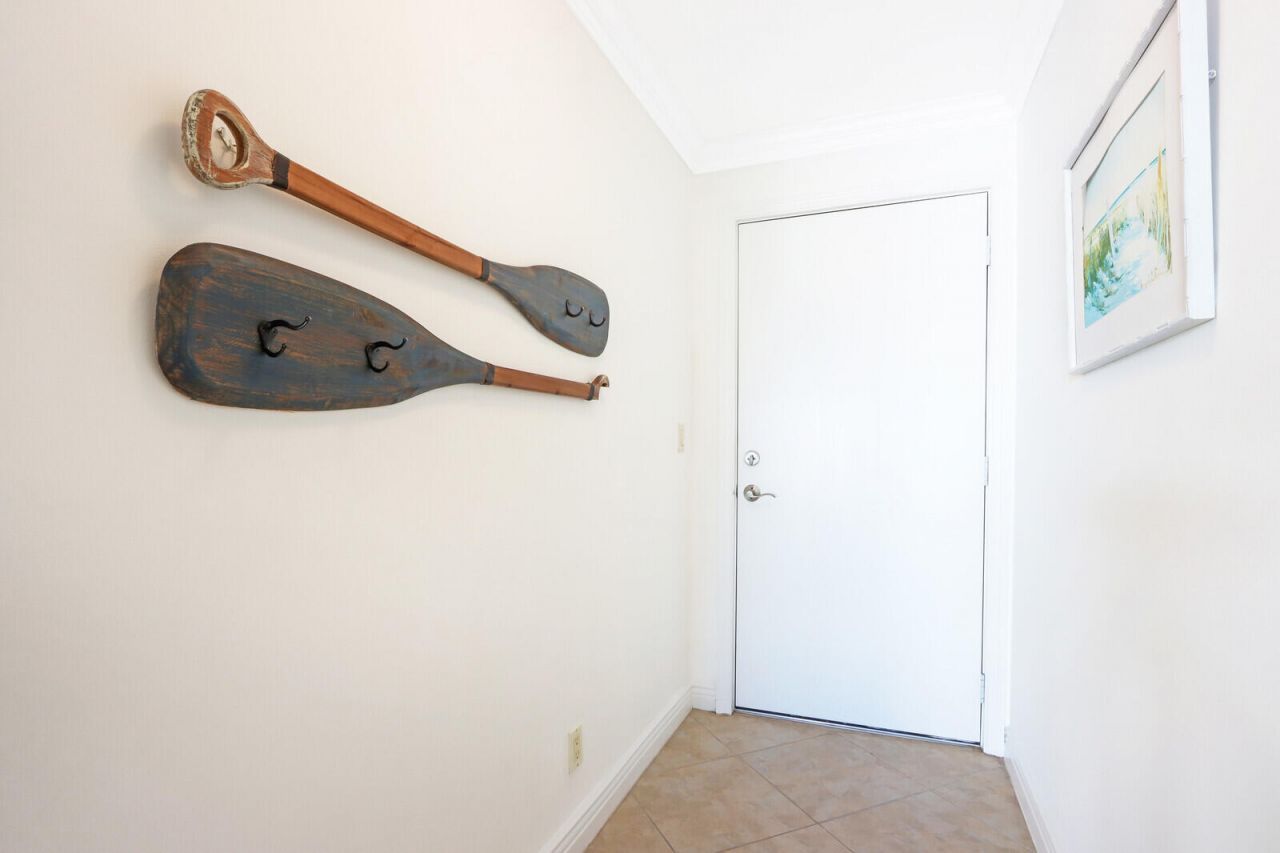 145 S Ocean Avenue, Palm Beach Shores, FL 33404 Photo