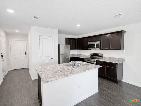 1411 N 10th Street, Killeen, TX 76541