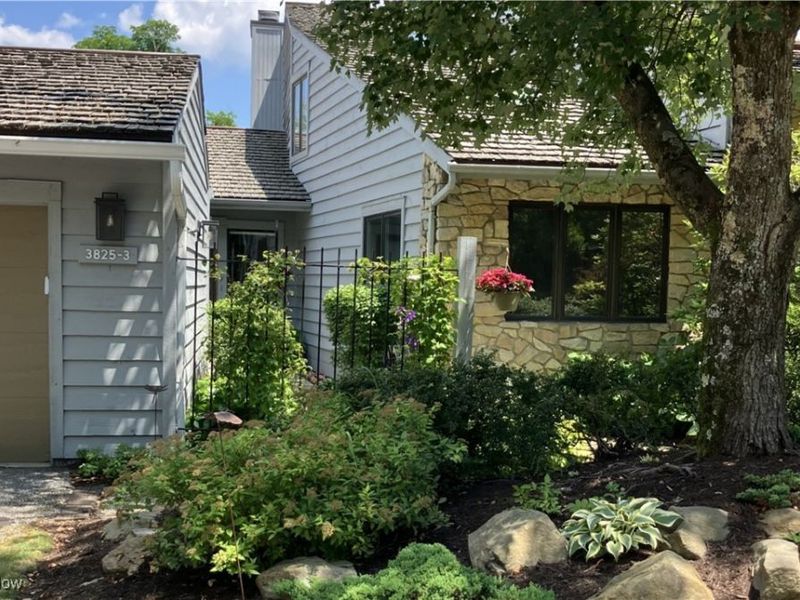 3825-3 Acorn Trail, Chagrin Falls, OH 44022 Photo 1