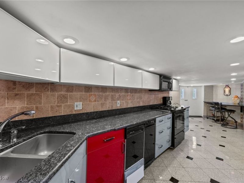 34040 Sherbrook Park Drive, Solon, OH 44139 Photo 34