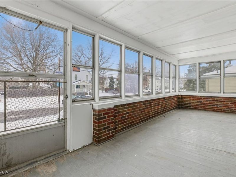 319 W 27th Street, Lorain, OH 44055 Photo 4