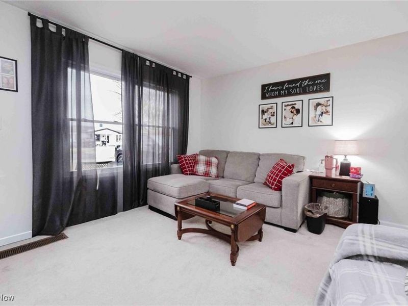 4923 Lisbon Circle, Sandusky, OH 44870 Photo 3