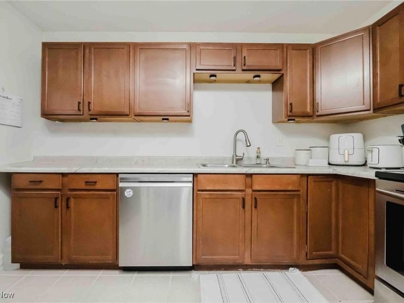 4923 Lisbon Circle, Sandusky, OH 44870 Photo 7