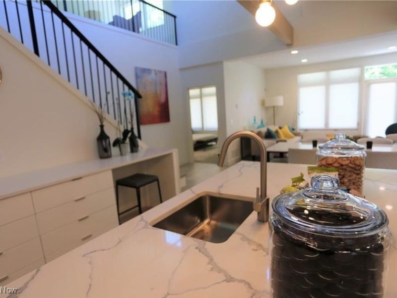 28875 Addison Court, Pepper Pike, OH 44124 Photo 2