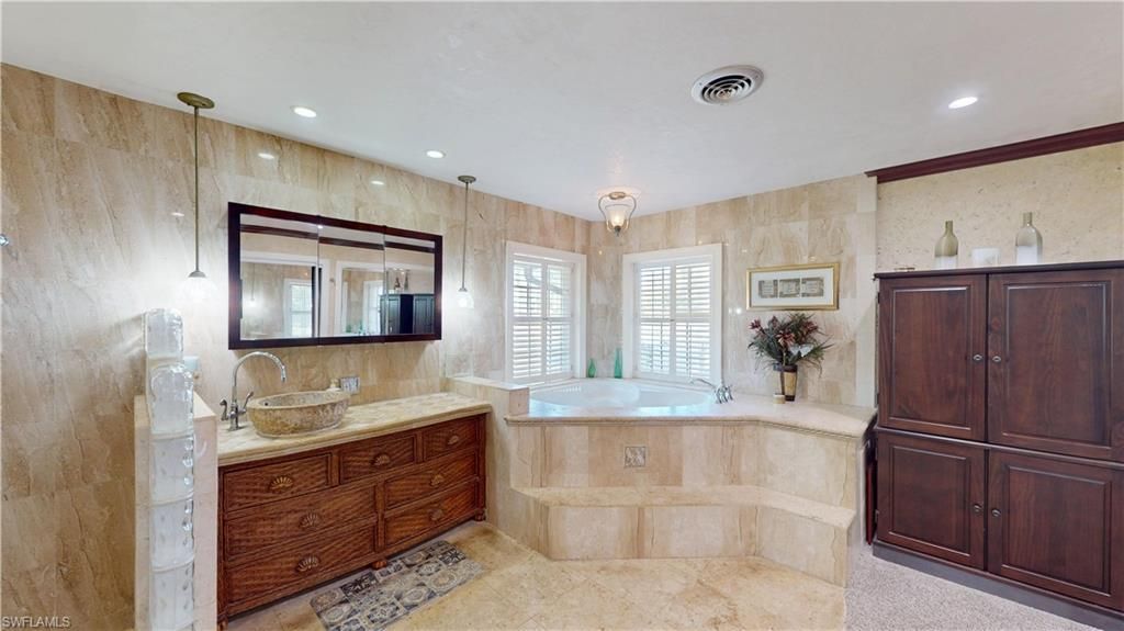 1487 Bass Ln, Fort Myers, FL 33919 Photo