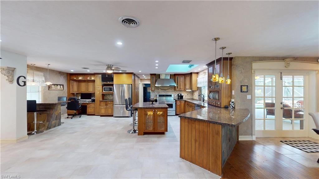 1487 Bass Ln, Fort Myers, FL 33919 Photo