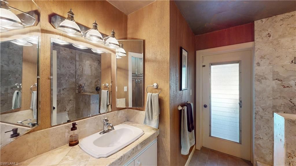 1487 Bass Ln, Fort Myers, FL 33919 Photo