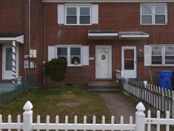 76 W 4TH STREET, BURLINGTON, NJ 08016