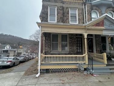 1396 PERKIOMEN AVENUE, READING, PA 19602