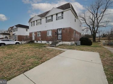 804 FELTON AVENUE, SHARON HILL, PA 19079